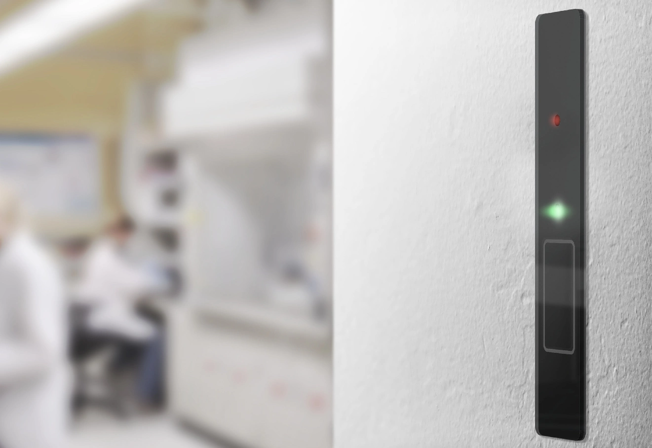 Painel de interface do sistema de gestão de acessos junto a um laboratório